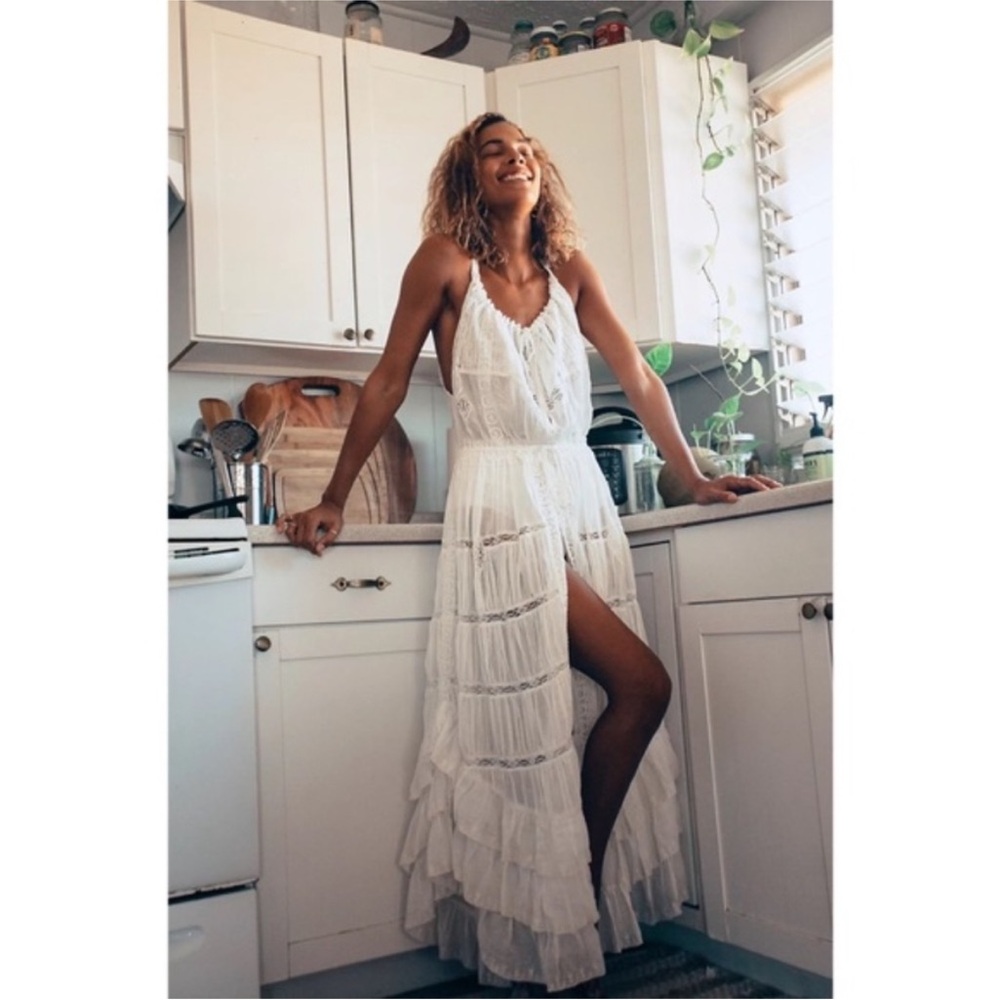 Free People White Lace Tiered dolly bodysuit